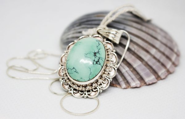 BLUE TURQUOISE PENDANT